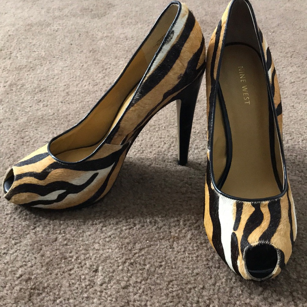 Tiger 🐅 fur like pump.